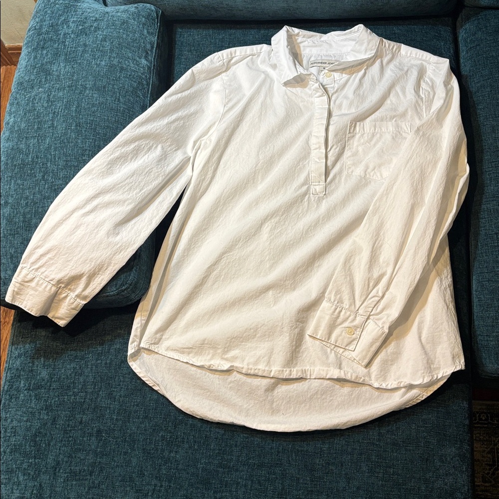 Alexander Jordan Classic White Women's Blouse